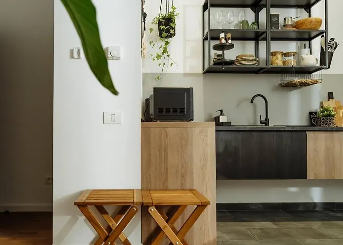 4 - New Building & Parking Бухарест