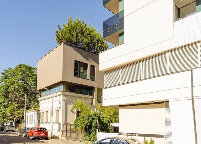 Апартаменти 4 - New Building & Parking *