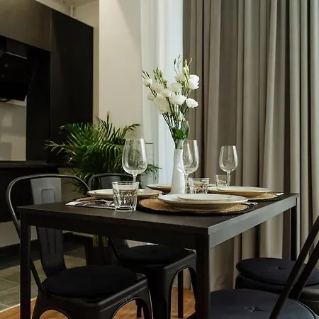 4 - New Building & Parking Apartman Bukarest