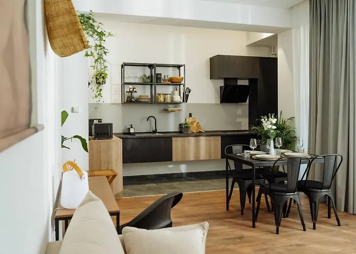 4 - New Building & Parking 부쿠레슈티