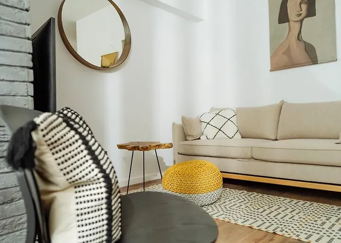 4 - New Building & Parking * 부쿠레슈티